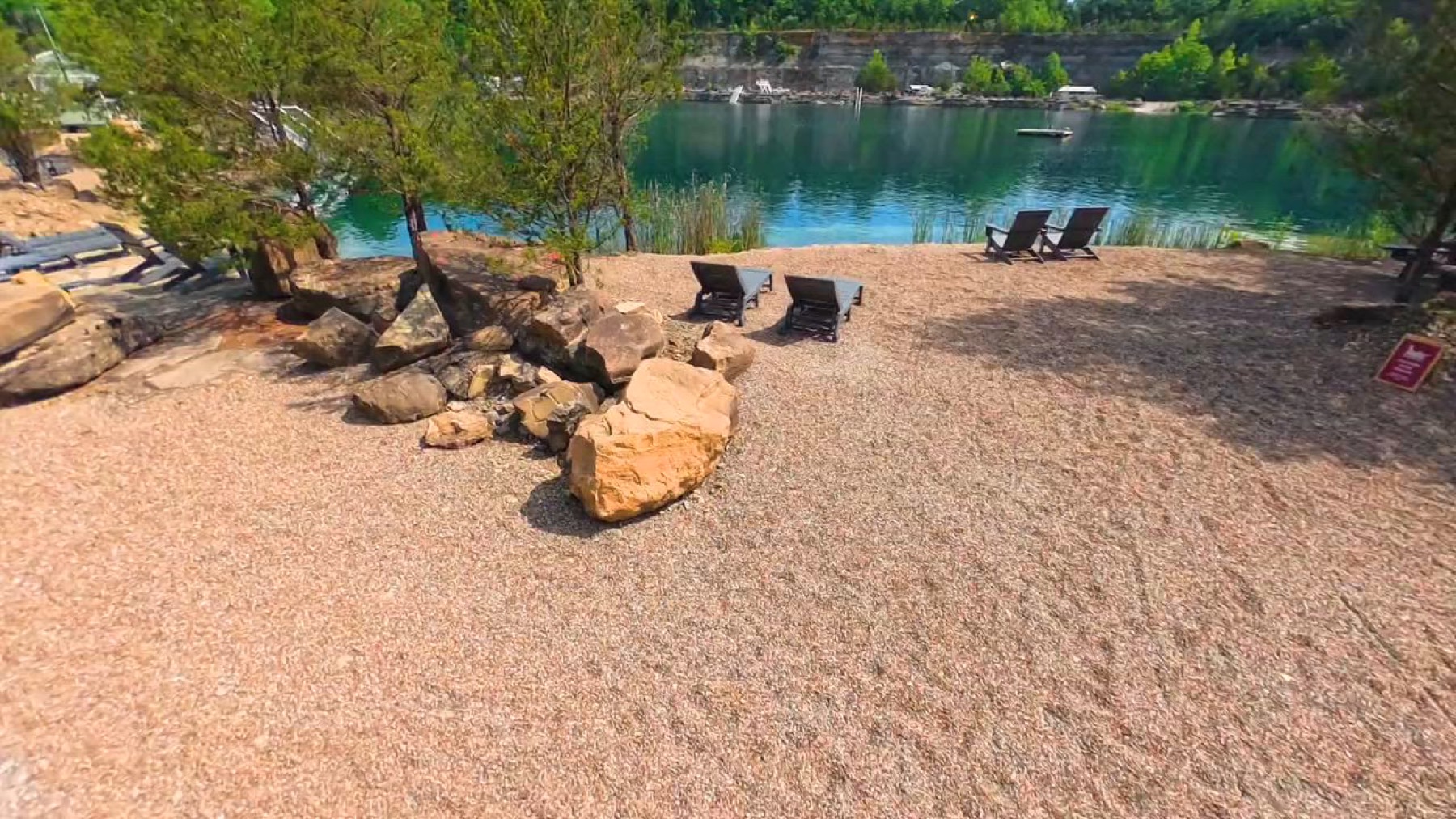 Sandy beach shoreline at Bluegrass Spring